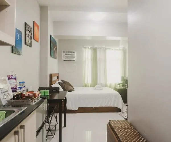 Yong's Place At Vista Residences Taft * Manila
